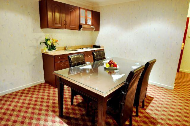 Dellmon Shrouq Hotel Riyadh Room photo